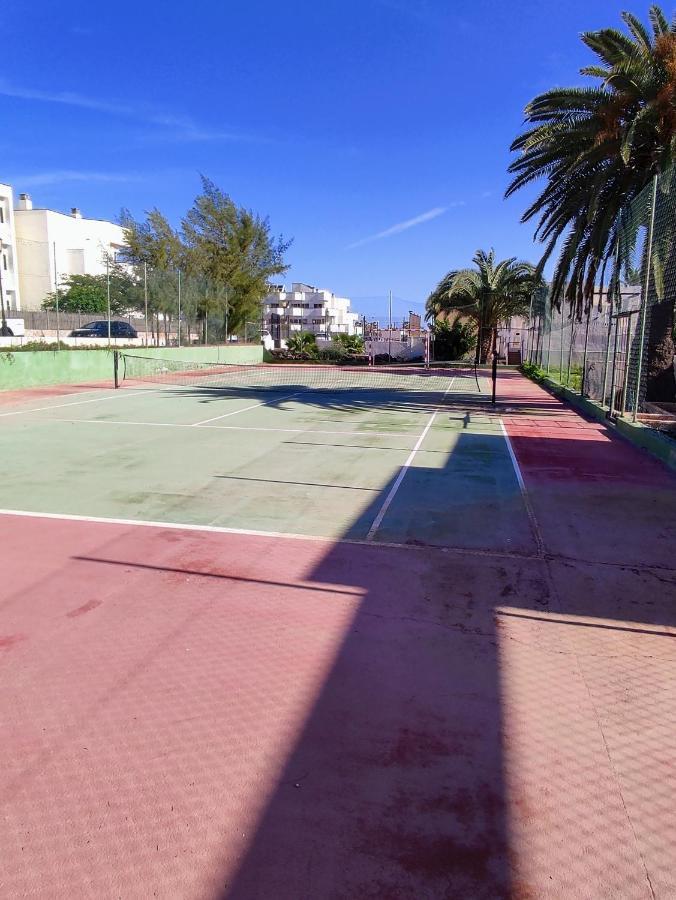 Red Hibiscus Corralejo Irent Fuerteventura Apartment Exterior photo