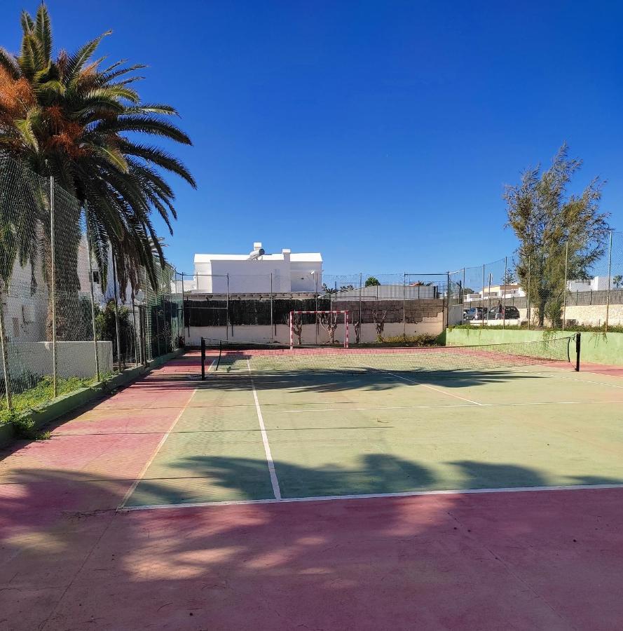Red Hibiscus Corralejo Irent Fuerteventura Apartment Exterior photo